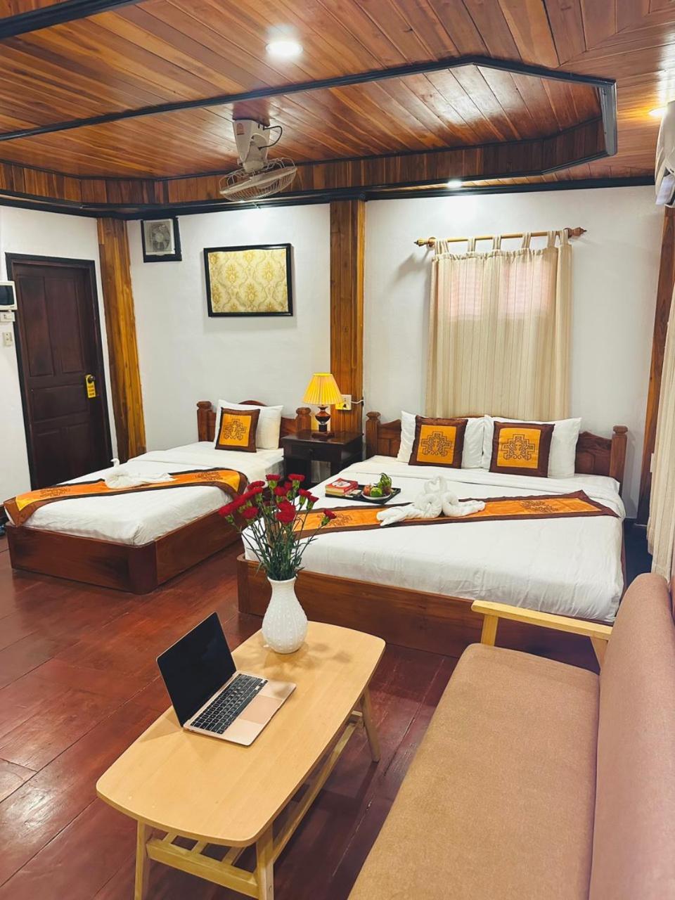 Luang Prabang Oudomlith Villa & Travel Eksteriør billede