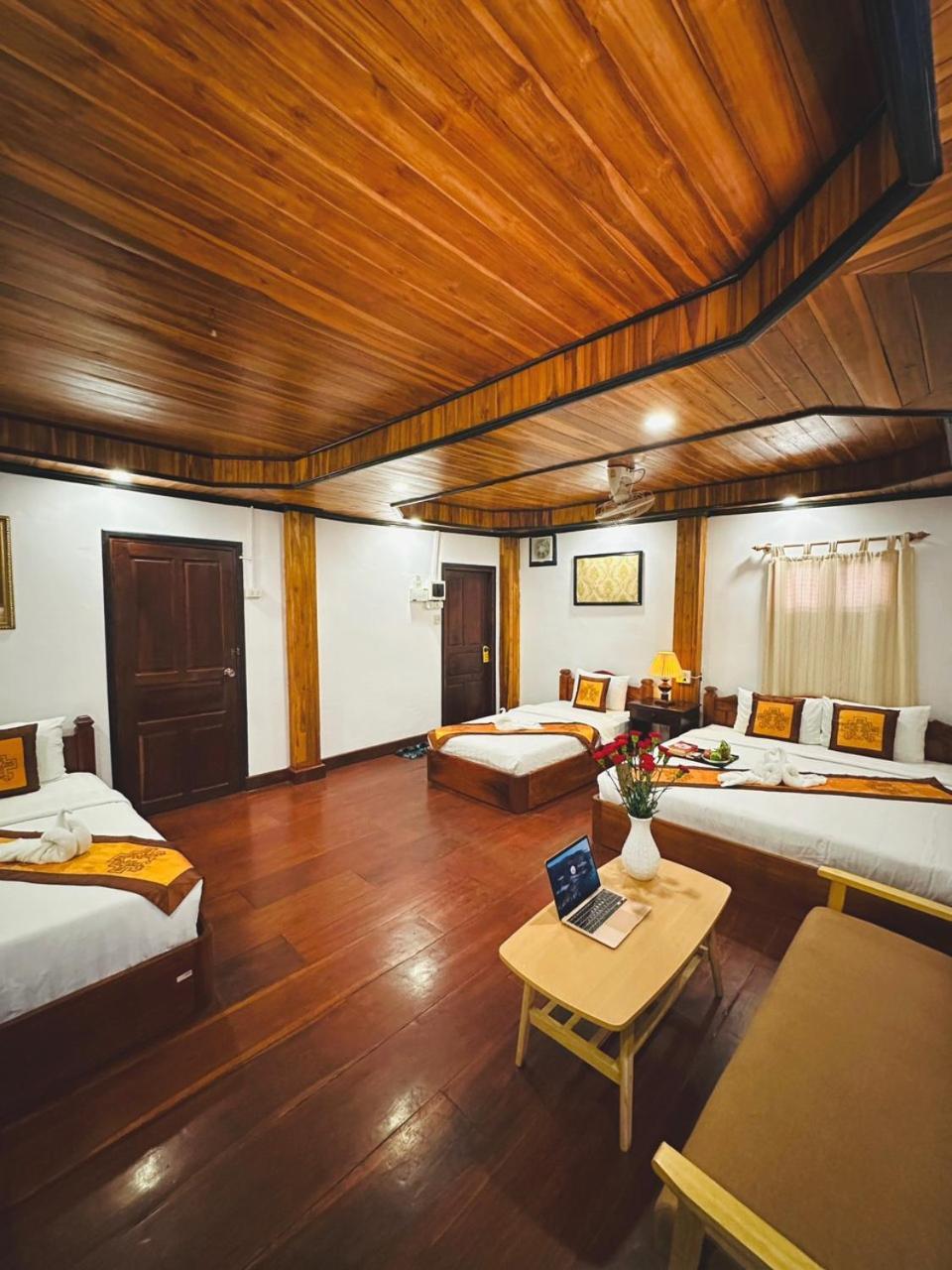 Luang Prabang Oudomlith Villa & Travel Eksteriør billede
