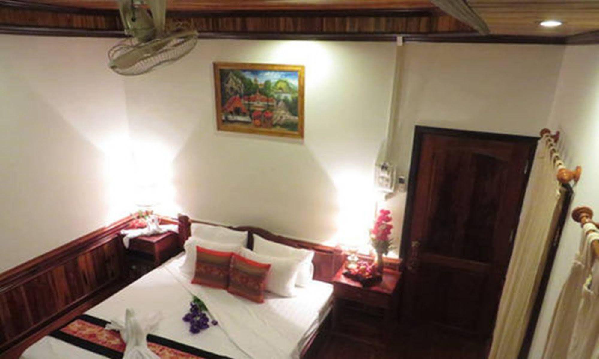Luang Prabang Oudomlith Villa & Travel Eksteriør billede